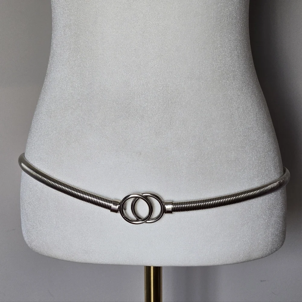 Unbranded silver tone